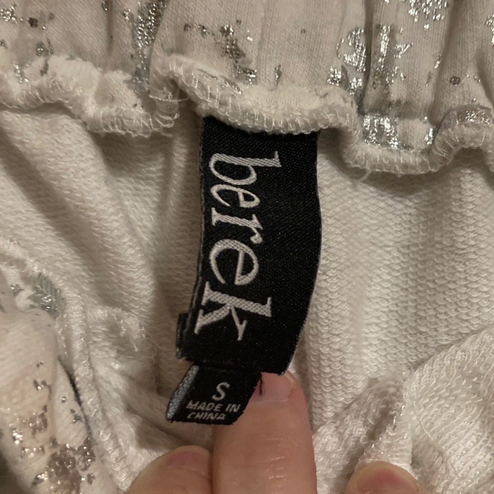 Berek White Garment with Silver Details - Picture 2 of 6
